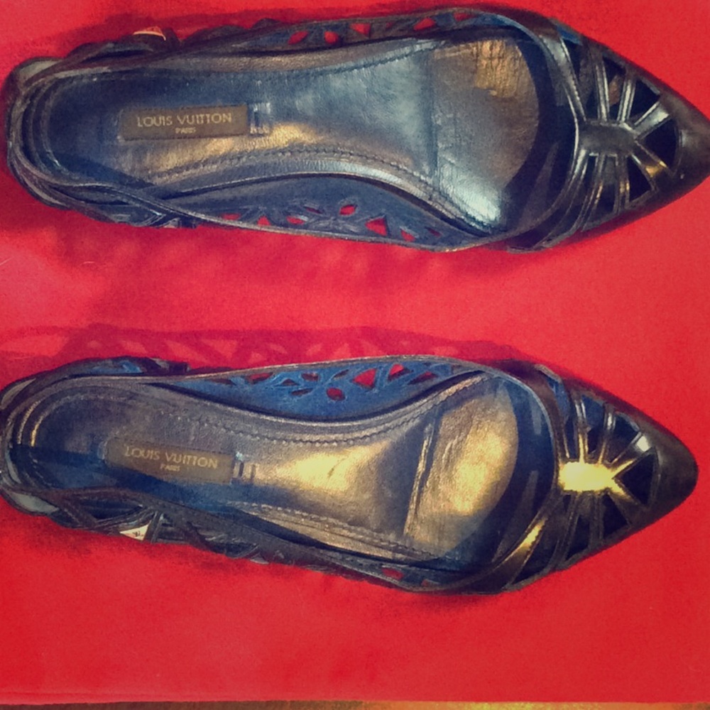 Beautiful Louis Vuitton authentic shoes
